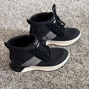 Women’s Sorel Out N About lll Midtop Waterproof Boots